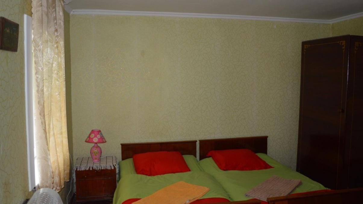 Guesthouse Gegi Koutaïssi Extérieur photo